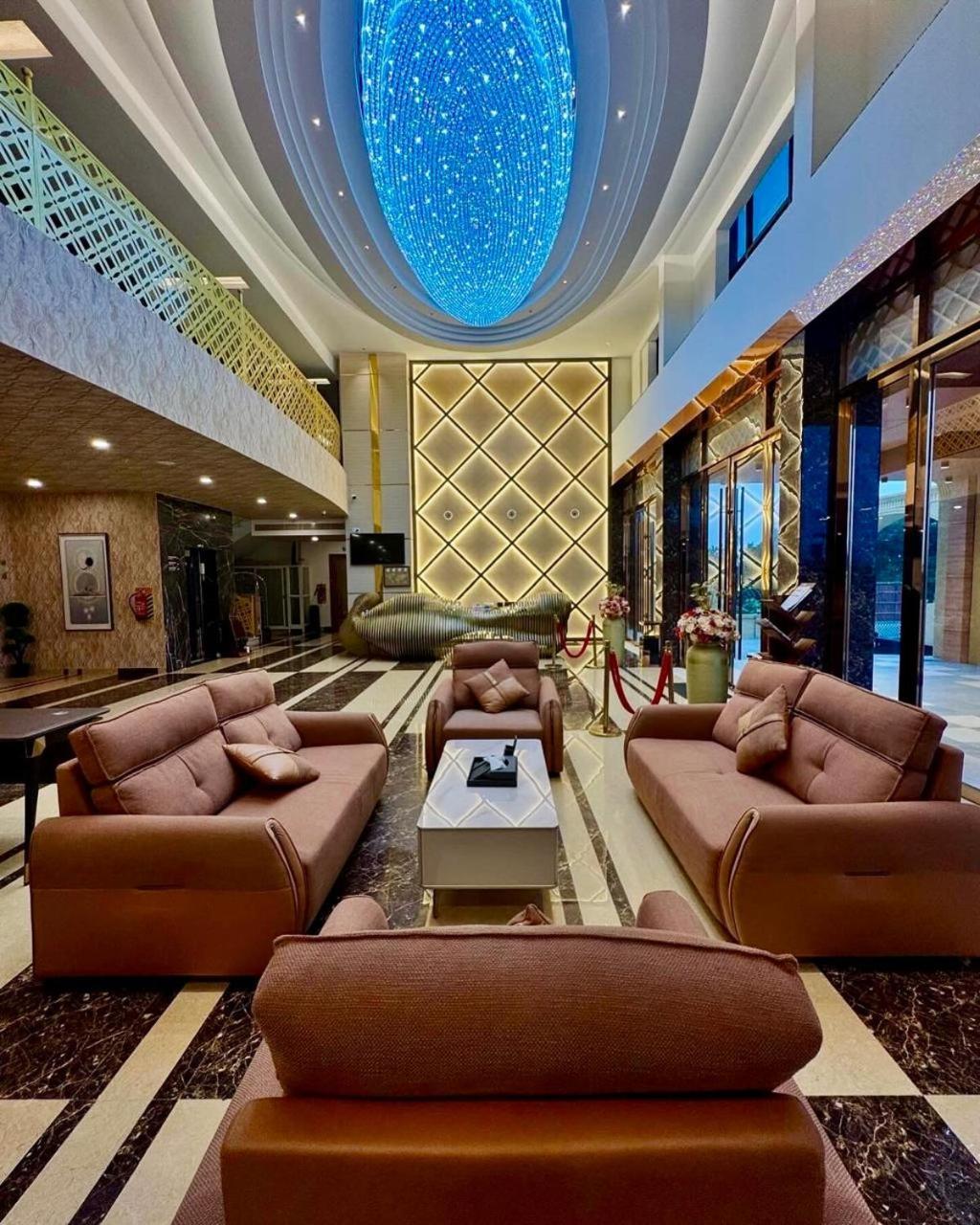 Le Royale Palace Karaikal Dış mekan fotoğraf