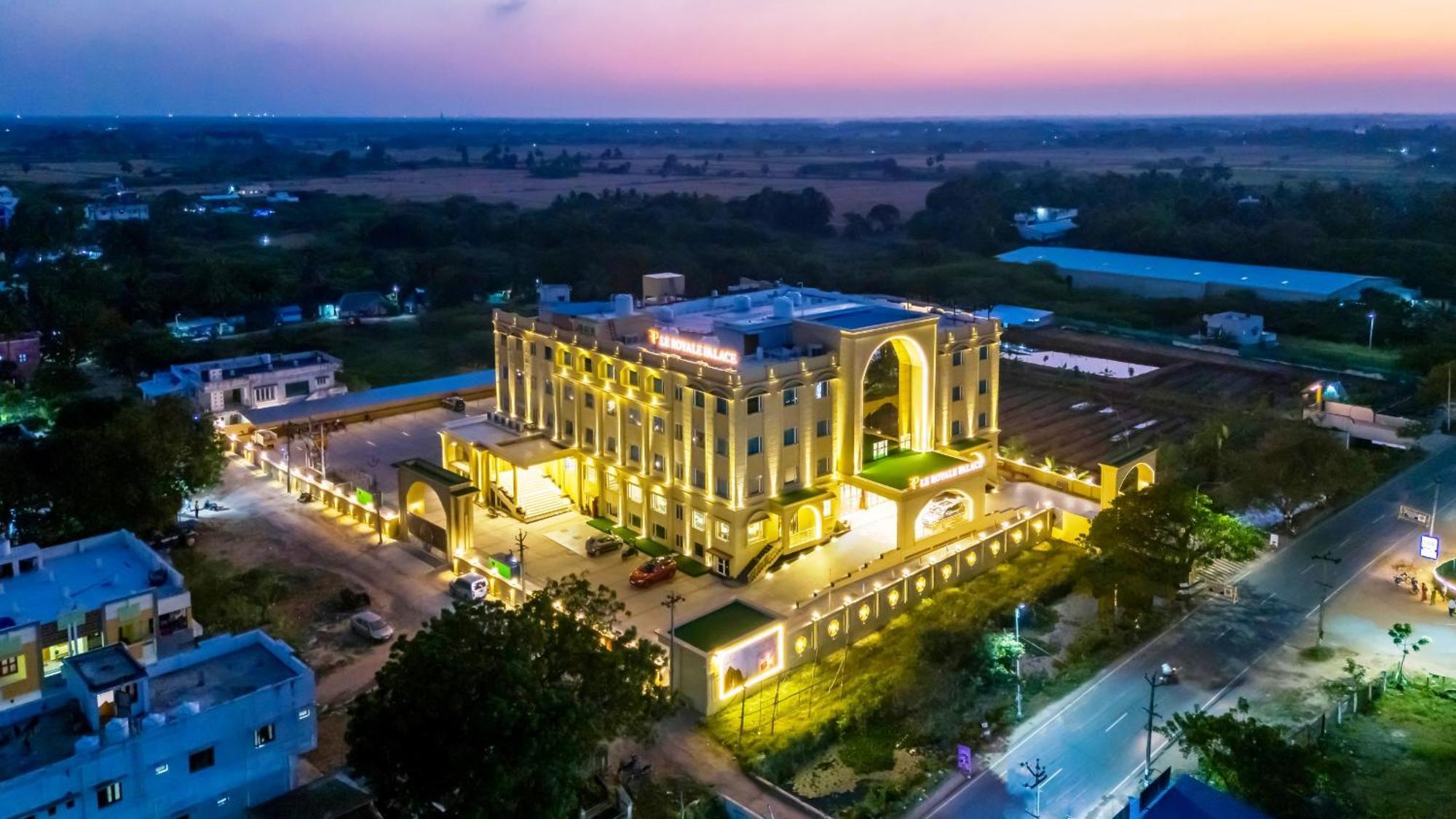 Le Royale Palace Karaikal Dış mekan fotoğraf
